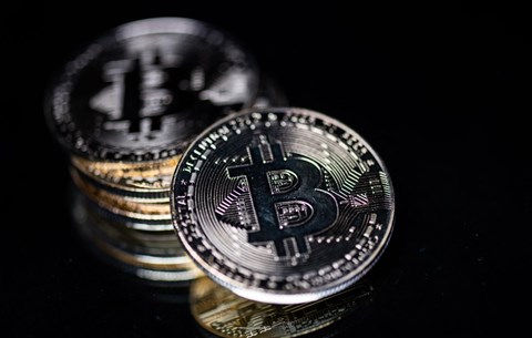 bitcoin néző