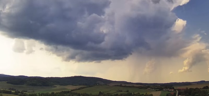 Fall in the clouds in September - here is the warning "width =" 800 "height =" 370