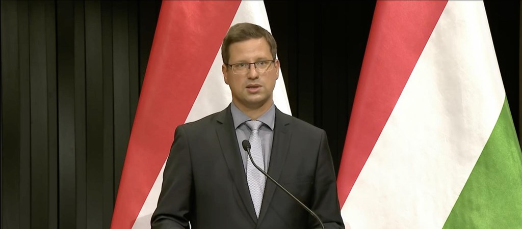 Itthon A Jelek Szerint Gulyas Gergely Nem Koronavirusos Hvg Hu